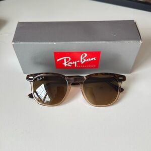 NWT Polarized Ray-Ban Sunglasses